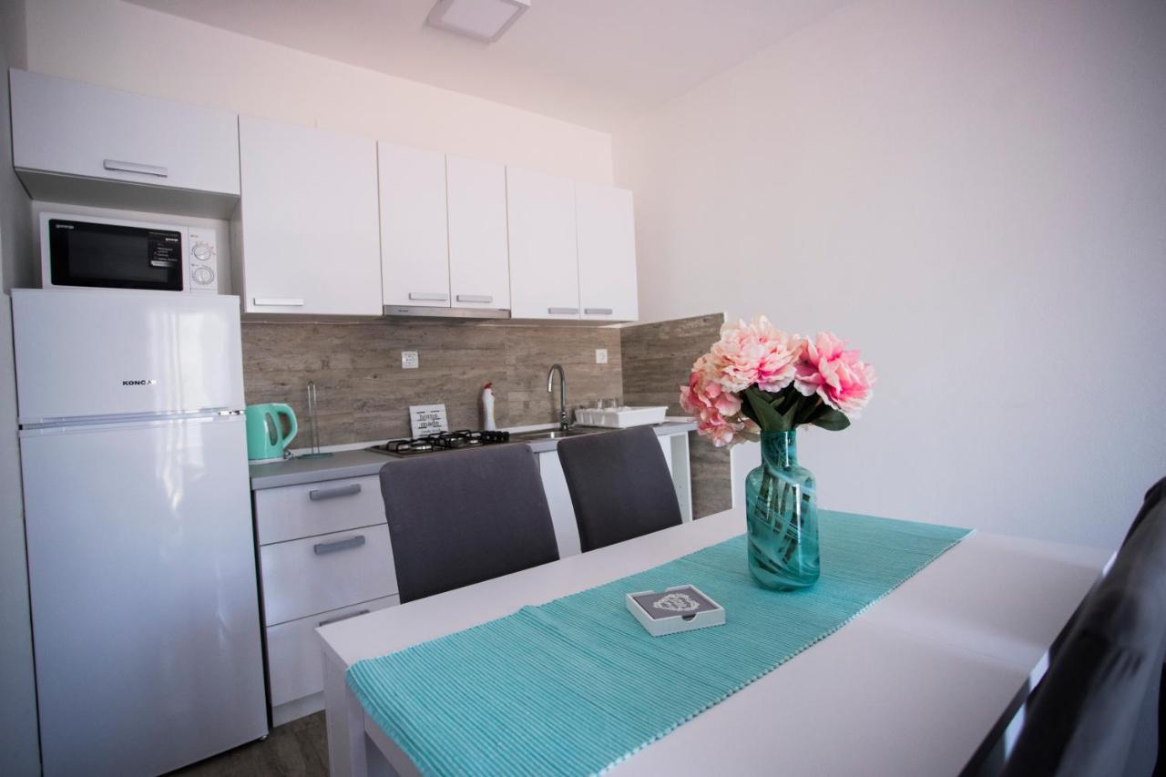 Gavran Apartment ヴィンイェラック エクステリア 写真